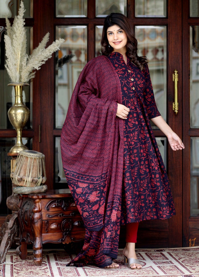 Miravan Maroon Floral Print Anarkali Kurta with Dupatta for Women - Image 2
